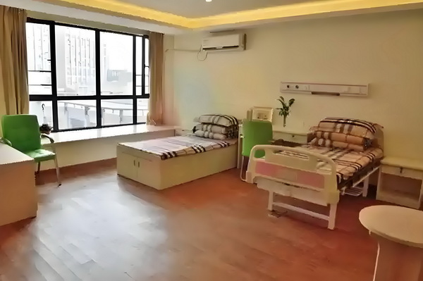 深圳户口中介公司_董璇谈2任丈夫：从没想过会和高云翔离婚，张维伊敢娶我很勇敢 该机构持达8证护占比理员